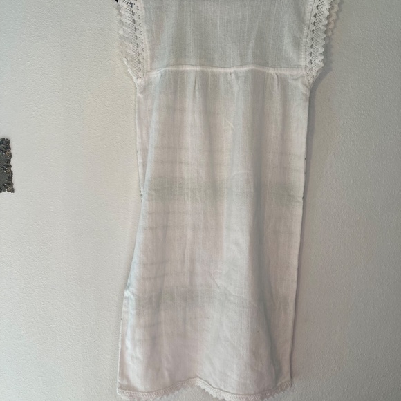 Mexican handmade floral embroidered waist tie dress - Picture 10 of 12